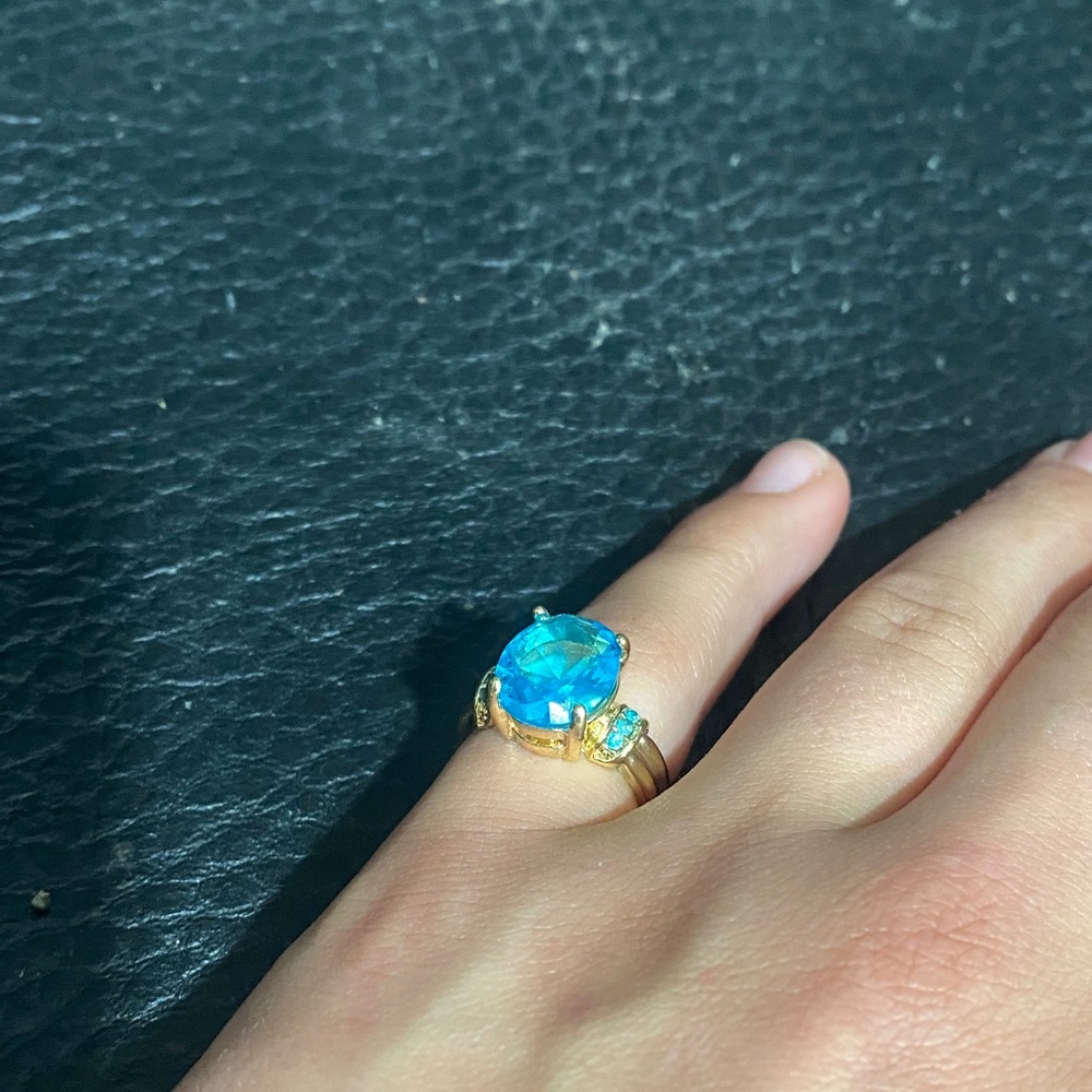 Costume Jewelry! Cute Ring!